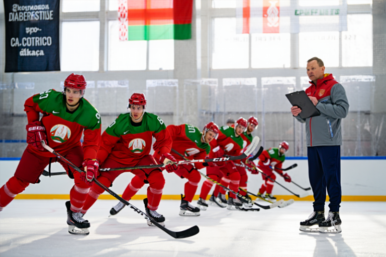 06c8609b45354aeec3dc69898ec904a2